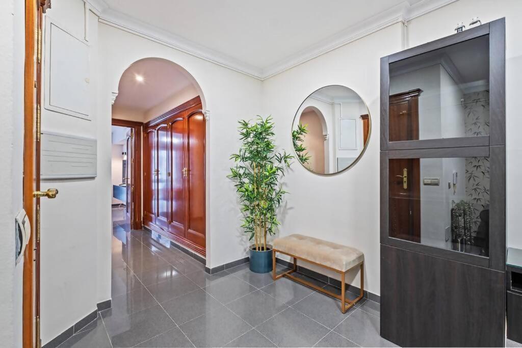 Appartement Piso En Atarazanas à Málaga Extérieur photo