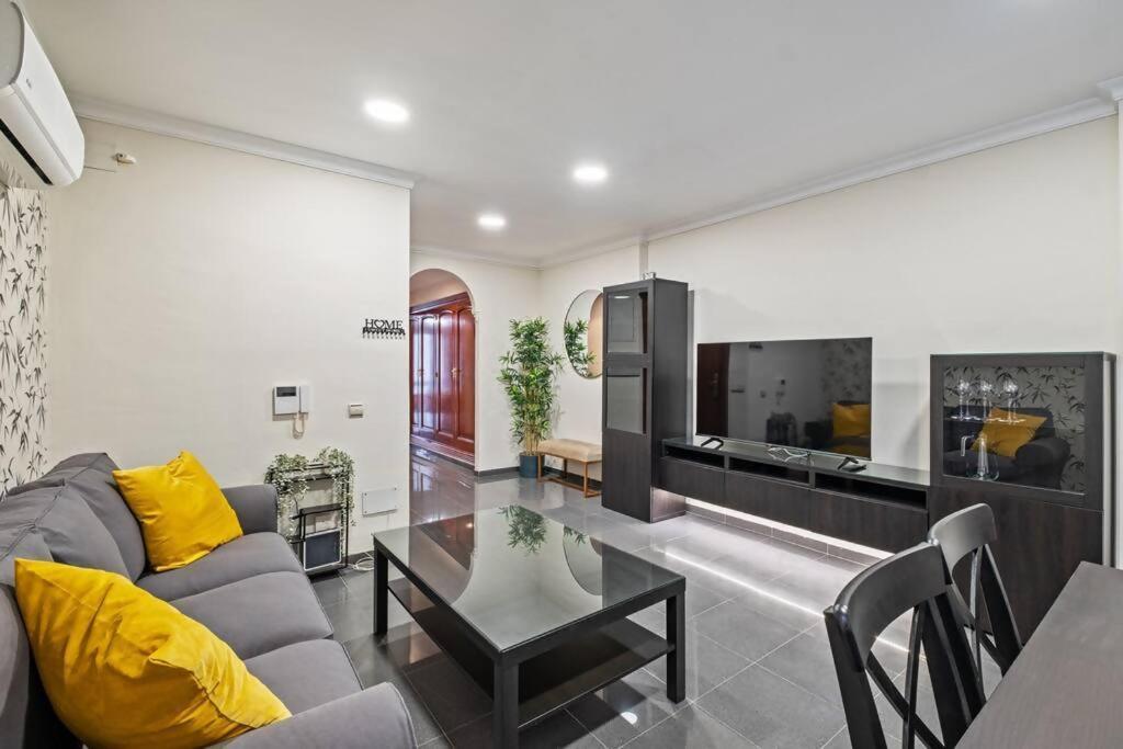 Appartement Piso En Atarazanas à Málaga Extérieur photo