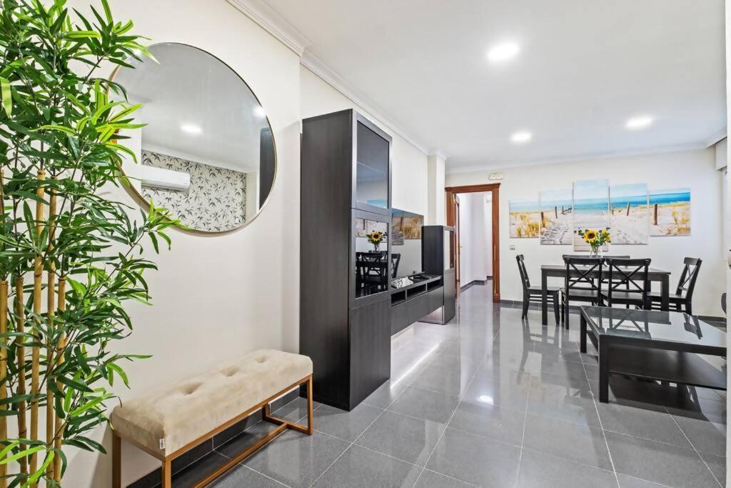 Appartement Piso En Atarazanas à Málaga Extérieur photo